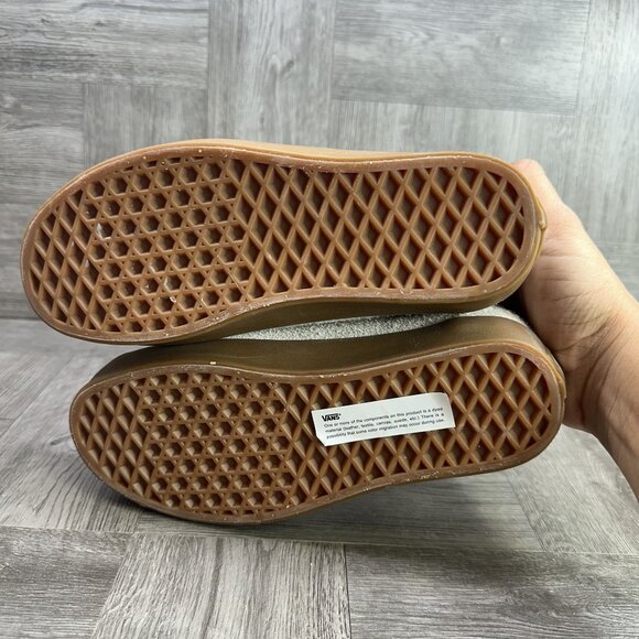 Vans Sport Low Women size 5.5 Ivory Green Suede Gum Casual Shoes - Picture 7 of 8